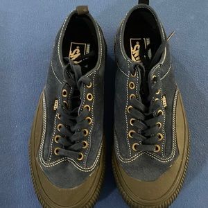 Vans skate shoes size 9